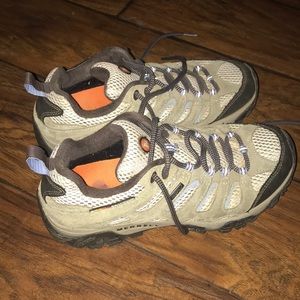 Merrell Moab hiking shoes 8